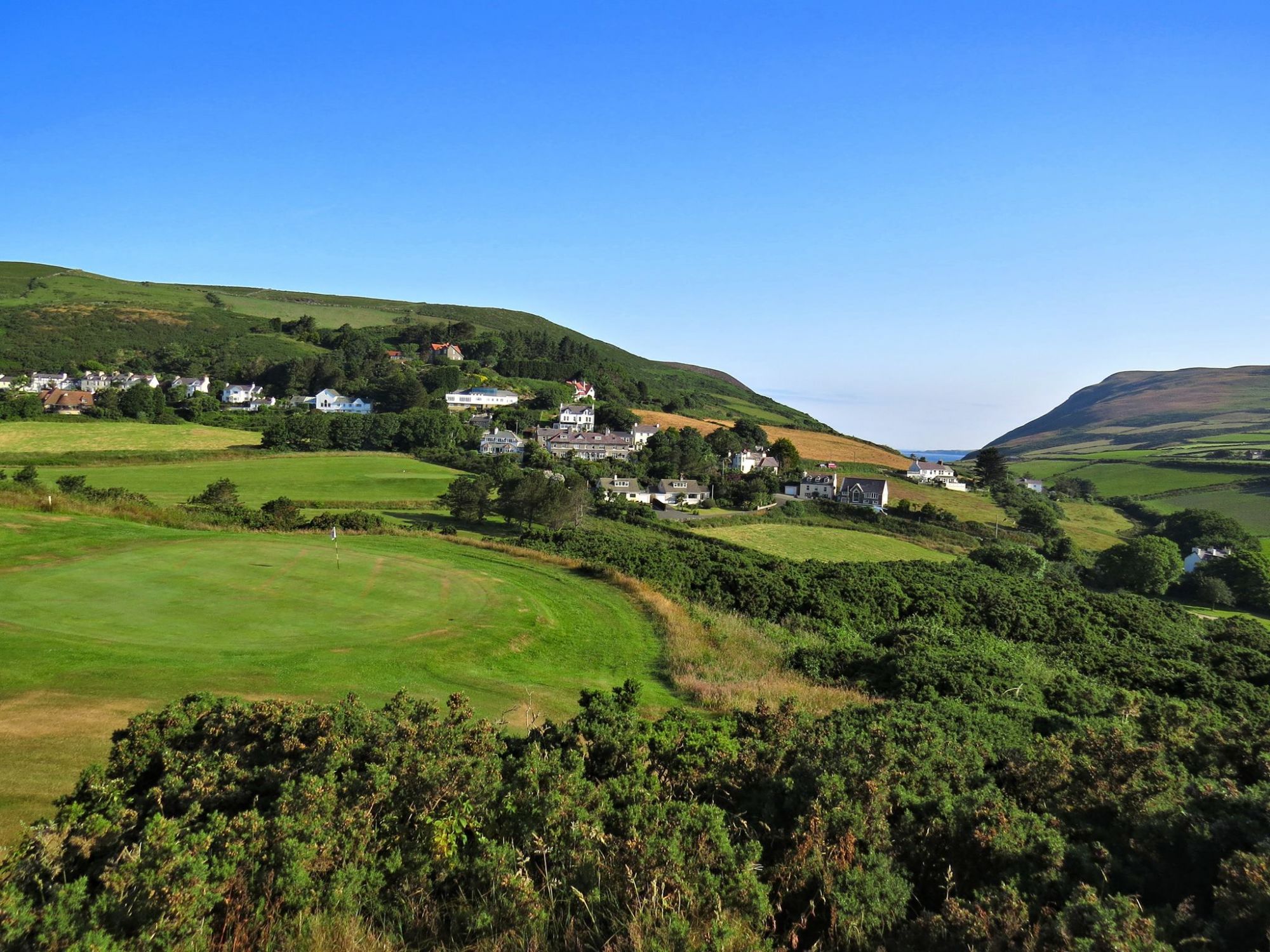 View Rowany Golf Club's impressive golf course in sensational Isle of Man.