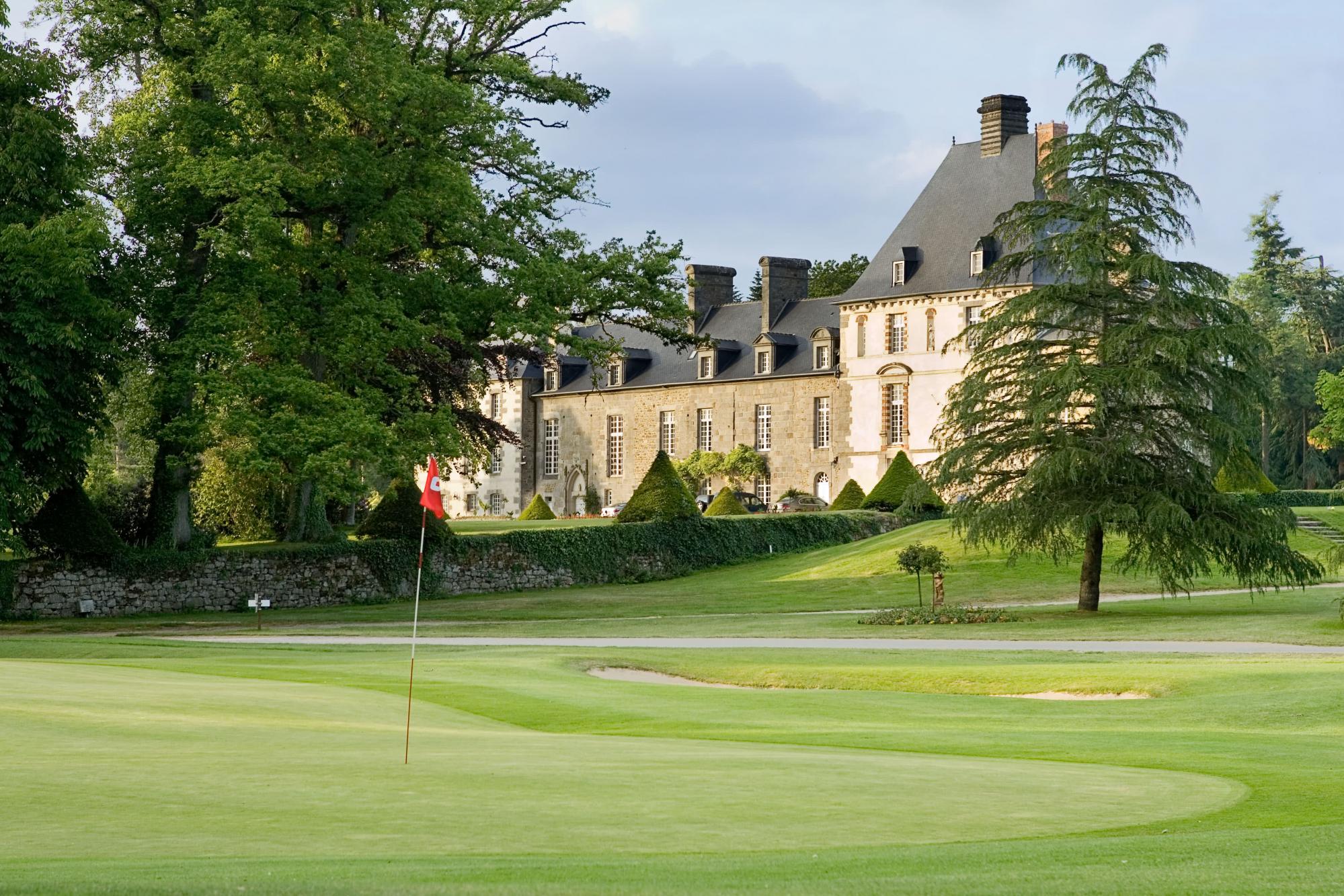 The Golf Les Ormes's lovely golf course situated in marvelous Brittany.