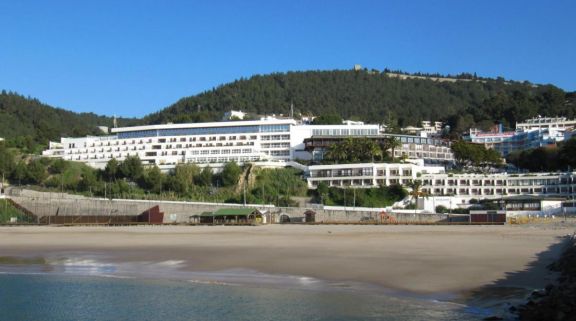 The Hotel do Mar's impressive beach situated in astounding Lisbon.