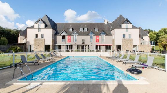 Domaine Des Ormes Outdoor Pool