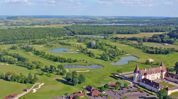 Golf du Chateau de Chailly features lots of the leading golf course within Paris