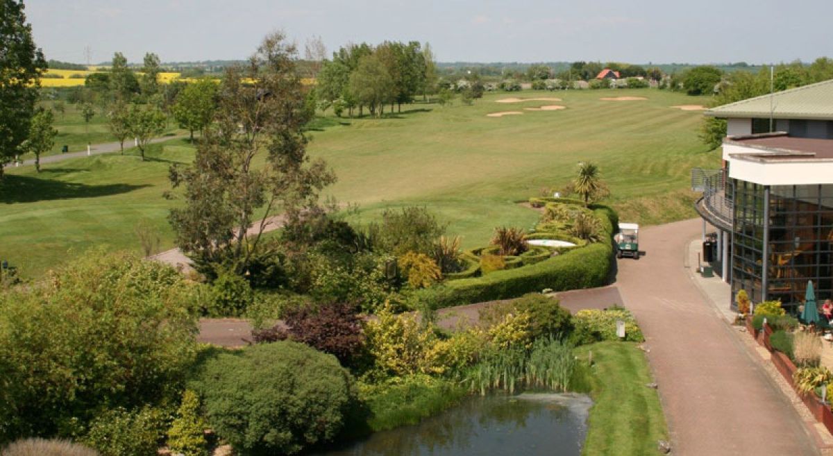 Crowne Plaza Resort Five Lakes Golf & Spa Colchester Essex