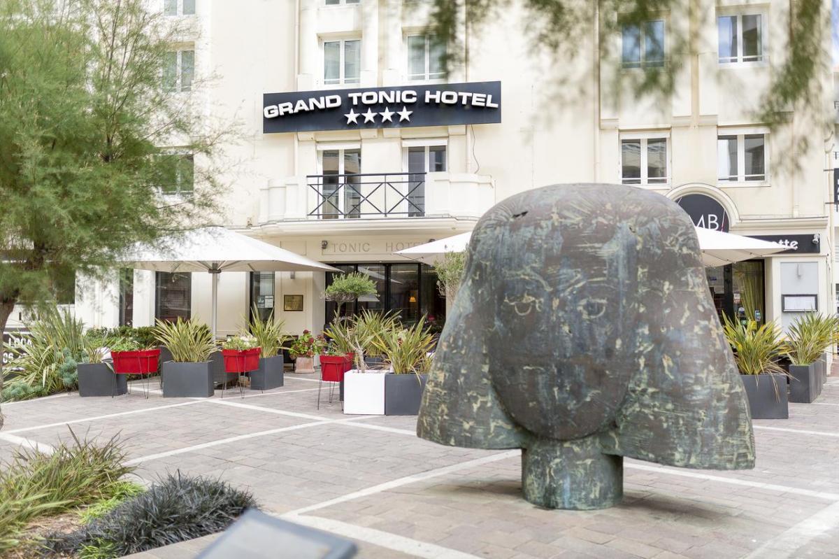 Grand Tonic Hotel Biarritz Book A Golf Holiday In South - 