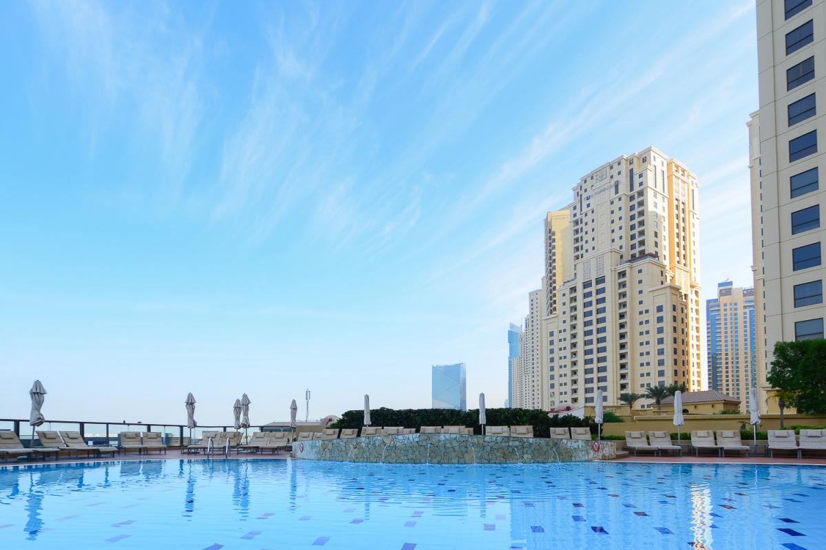 Amwaj Rotana, book the best golf trip in Dubai