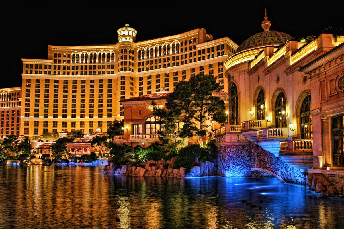 Bellagio Hotel and Casino in Las Vegas - An Elegant Italian-Inspired Casino  Hotel on the Strip – Go Guides