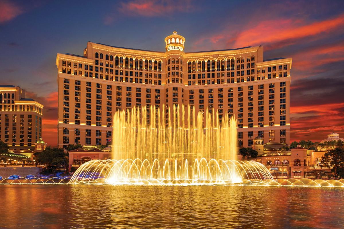 Bellagio Hotel and Casino in Las Vegas - An Elegant Italian-Inspired Casino  Hotel on the Strip – Go Guides