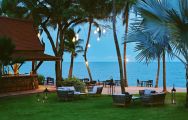 Anantara Hua Hin Resort Beachfront Bar