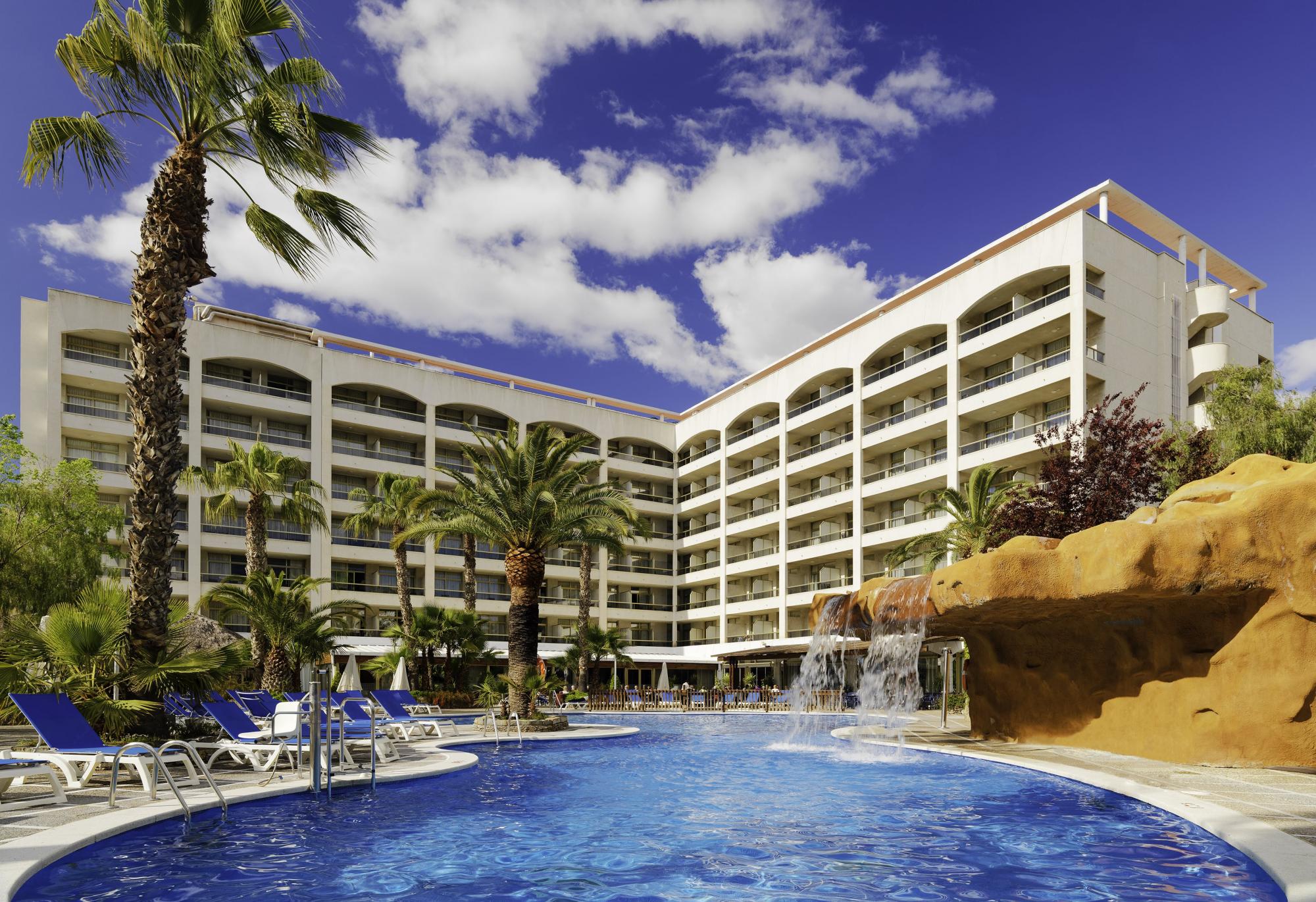 The H10 Salou Princess's picturesque main pool in dazzling Costa Dorada.