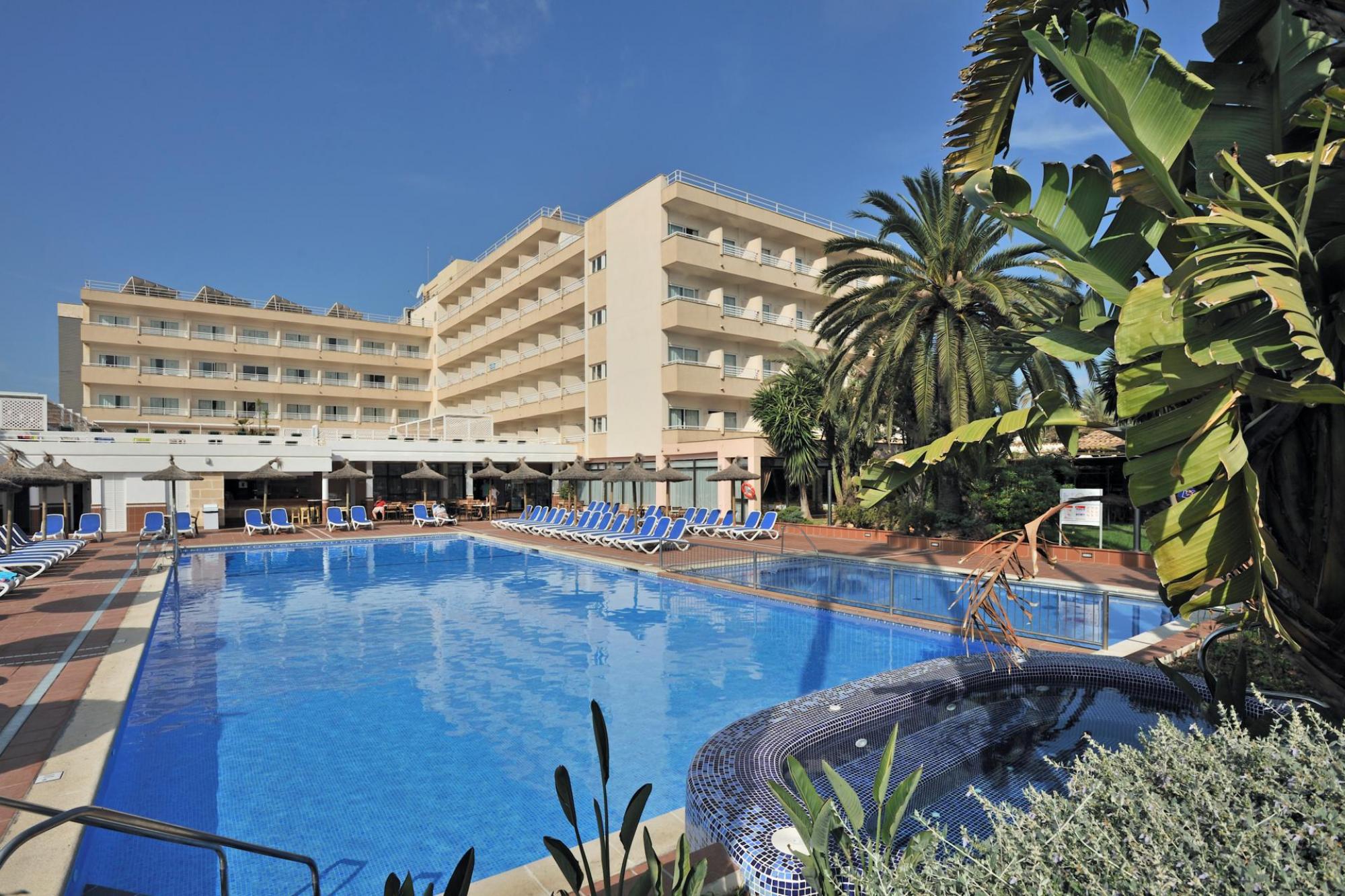 The Pionero Hotel's impressive main pool within impressive Mallorca.