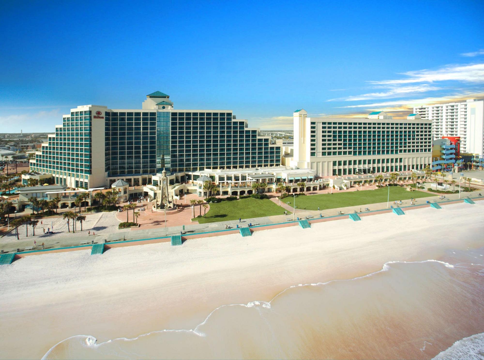 Hilton Daytona Beach Oceanfront Resort, book your golf getaway in Florida
