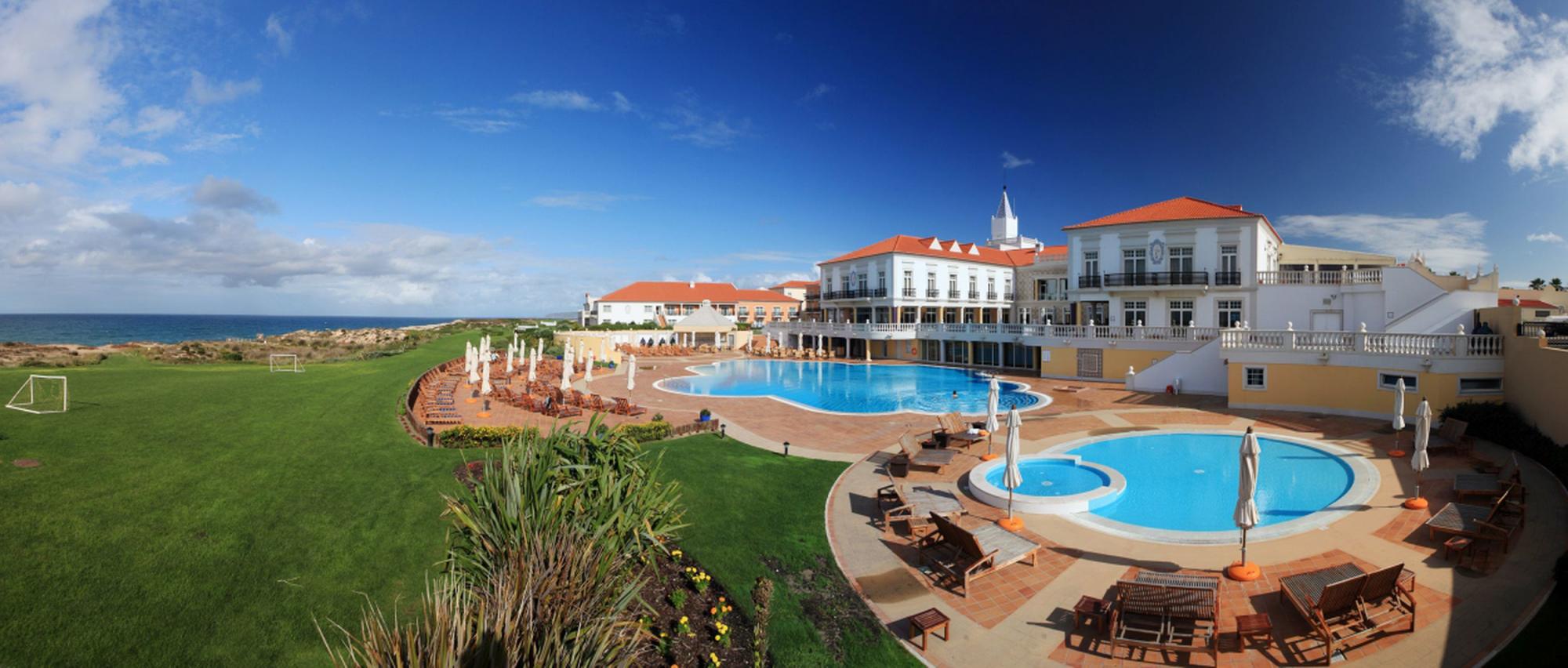 The Praia D'el Rey Marriott Golf  Beach Resort's beautiful hotel within pleasing Lisbon.