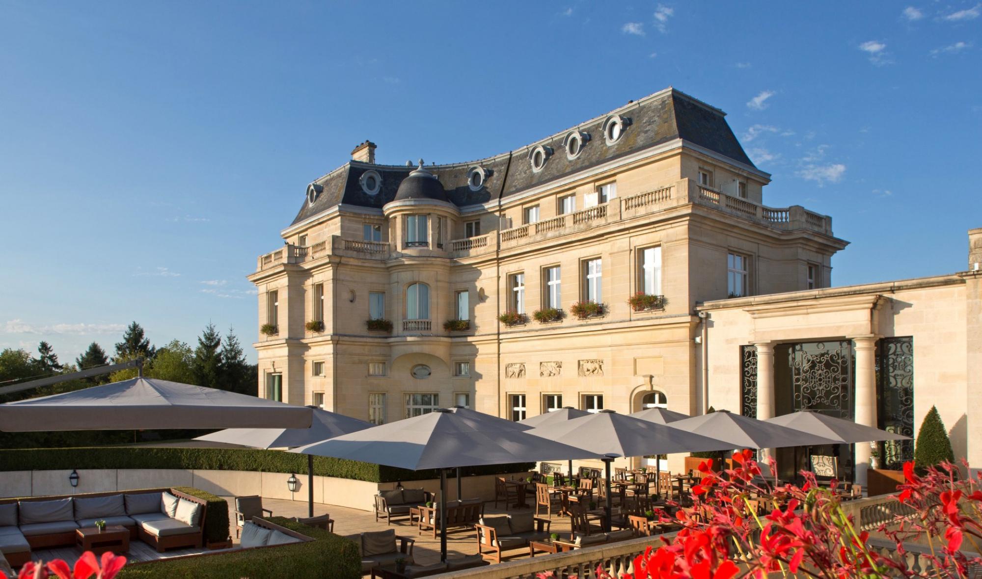 Chateau Hotel Mont Royal Chantilly