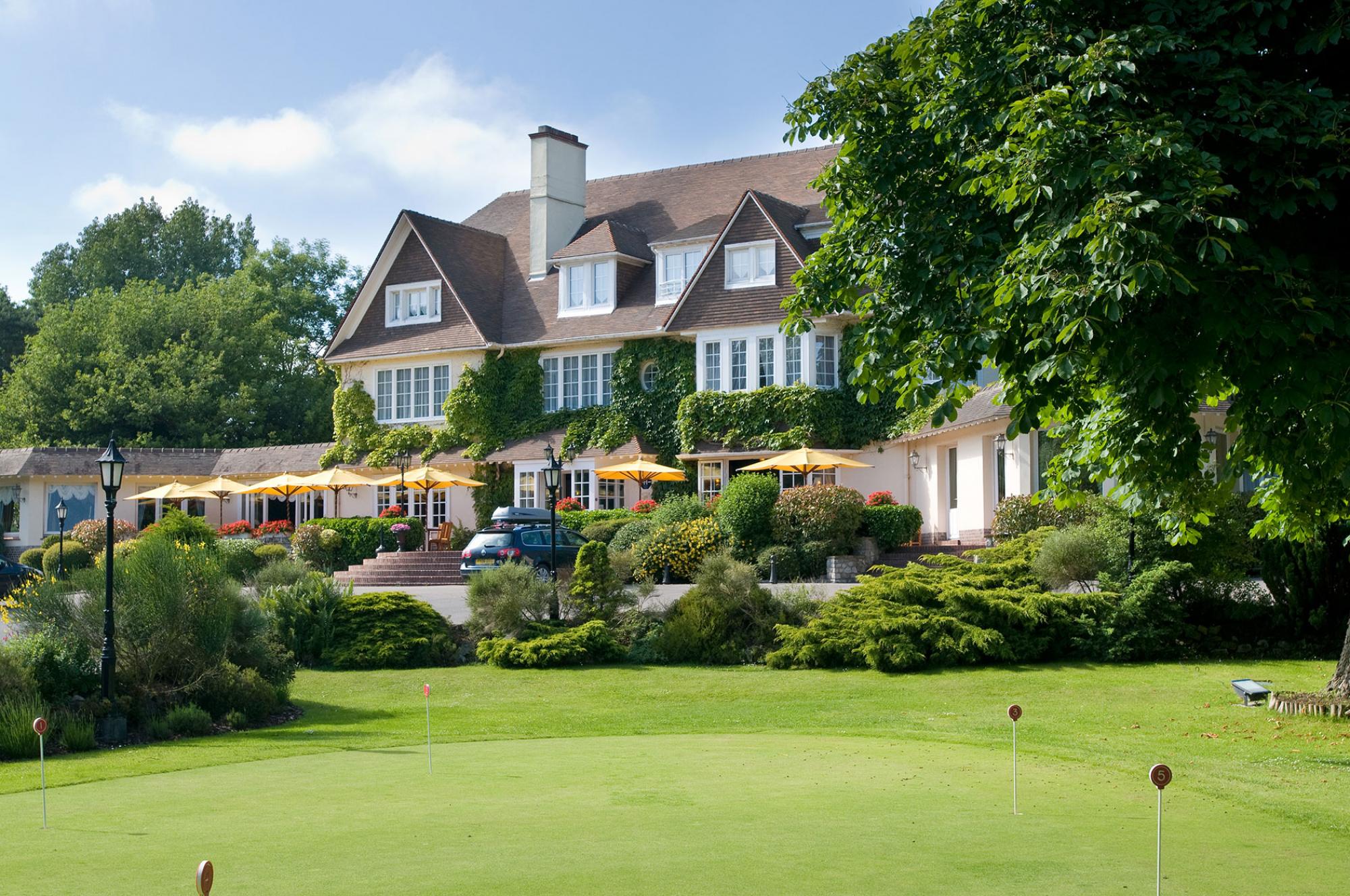 Le Manoir Golf Hotel