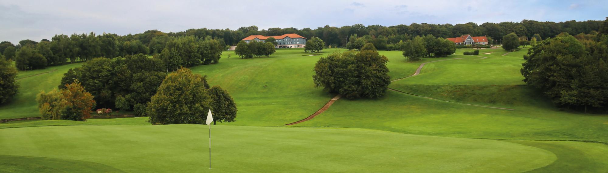 Saint-Omer Golf carries several of the best golf course around Northern France