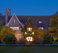 The American Club's beautiful hotel situated in vibrant Wisconsin.