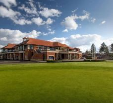 The Oxfordshire Golf Hotel's beautiful hotel in striking Oxfordshire.