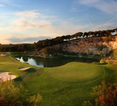 Lumine Lakes Golf Course's beautiful golf course situated in vibrant Costa Dorada.