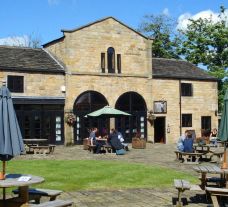 Weetwood Hall Estate best Pub in Leeds