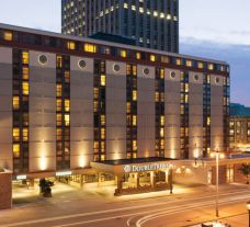 Hotel Milwaukee Downtown