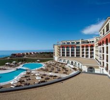 Lighthouse Hotel