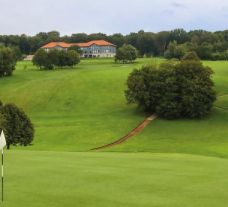 Saint-Omer Golf carries several of the best golf course around Northern France