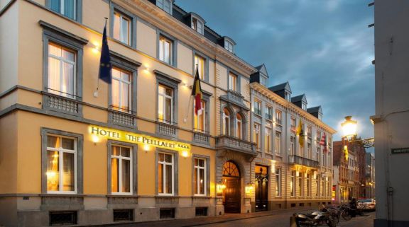 View Hotel Oud Huis de Peellaert's lovely hotel in magnificent Bruges  Ypres.