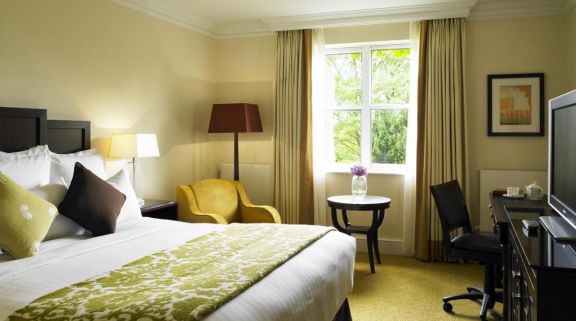 The Marriott Tudor Park's impressive double bedroom situated in gorgeous Kent.