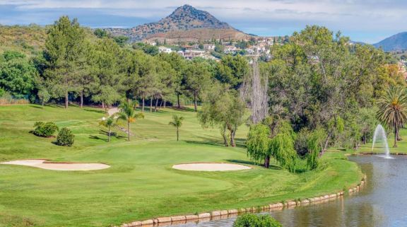 View El Paraiso Golf Club's impressive golf course in dazzling Costa Del Sol.