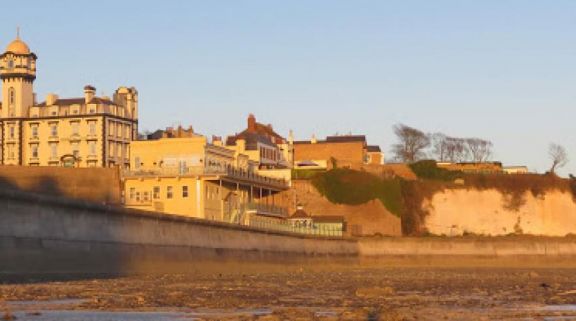 Pegwell Bay Hotel on Pegwell Cliffs