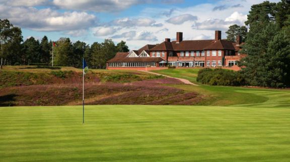 The Berkshire Golf Club boasts among the leading golf course in Berkshire