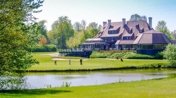 Golf & Countryclub De Palingbeek carries among the premiere golf course around Bruges & Ypres